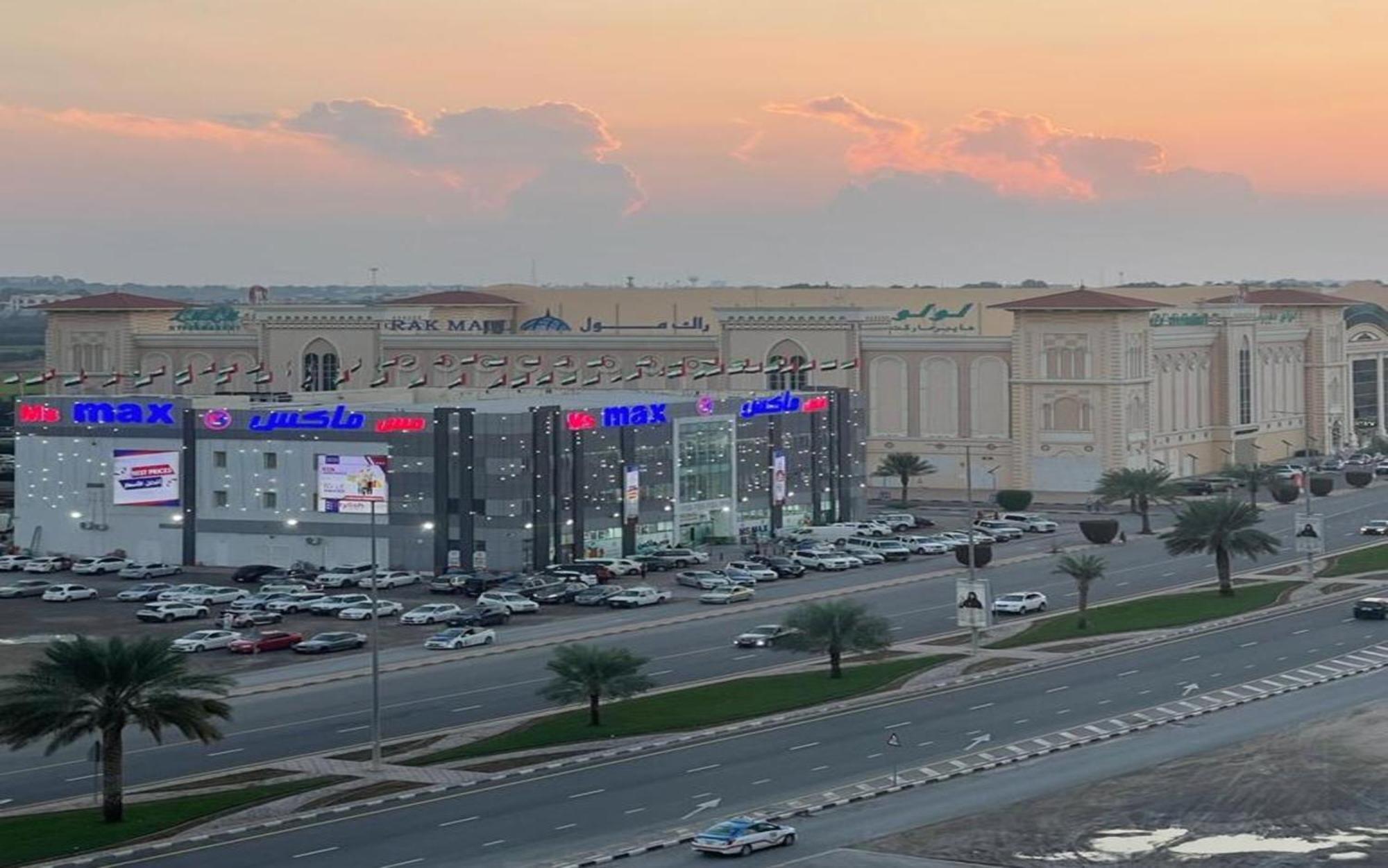 Grand Pj Hotel Ras al-Khaimah Exterior foto